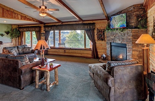 Sylvan Shores Cabin | Beaver Lake Cabin, Hot Tub, Boat dock/Swim Deck, SPECTACULAR views! Rate is based on 2 people
