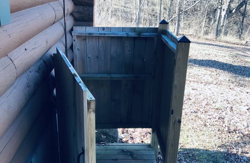 Springdale Cabin | Beaver Lake Front Log Cabin