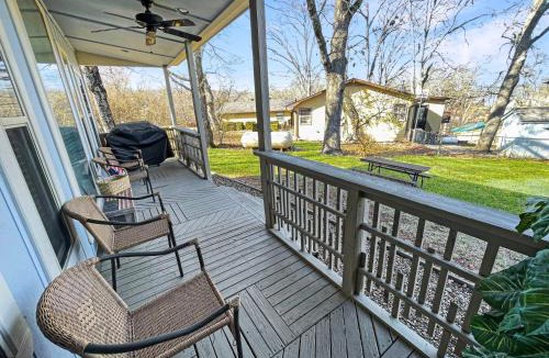 Beaver Shores House | Beaver Lake Getaway