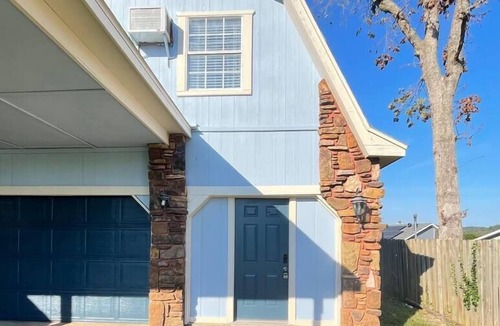 Beaver Shores Condo | Beaver Lake Studio - King size bed and lake view