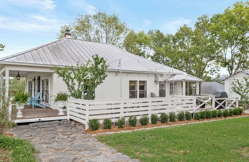 Lowell House | Beaver Lake Timeless 100 Year Old Cabin Centrally Located NorthwestArkansasn