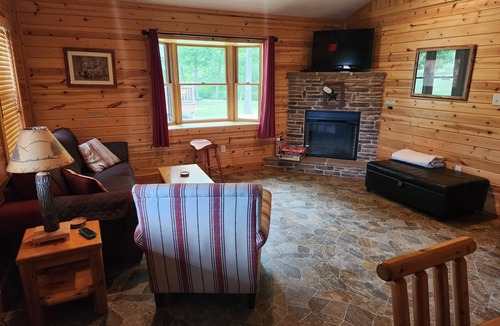Clearville Cabin | Beaver Lodge At Creekside Resort