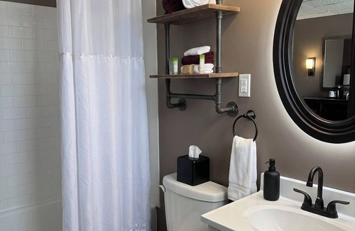 Algoma District Hotel | Beaver Motel