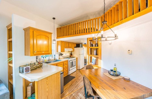 Beaver Cabin | Beaver's Den: Private & Cozy Experience