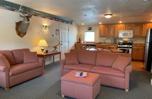 Plain Hotel | Beaver Valley Lodge