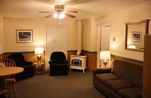 Plain Hotel | Beaver Valley Lodge