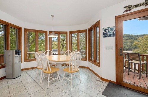 Eureka Springs House | Beavershore-Direct Access to Beaver Lake-Sleeps 12