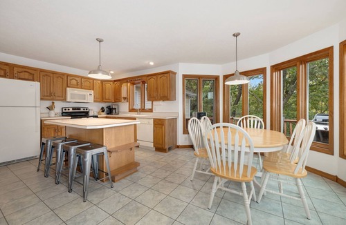 Eureka Springs House | Beavershore-Direct Access to Beaver Lake-Sleeps 12