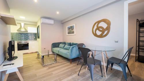 Porta Apartment | BeBarceloner Sant Marti Apartments