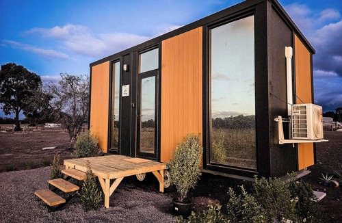 Fosterville House | Bec's Place by Tiny Away