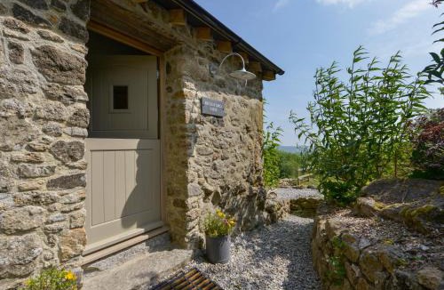 Newton Abbot House | Beckaford View