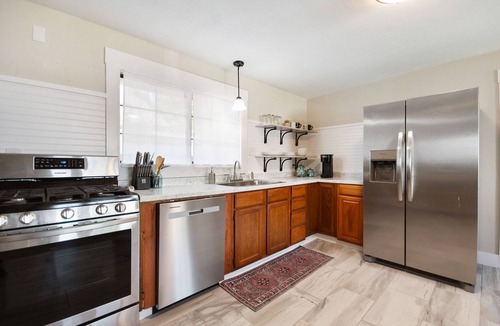 Siloam Springs House | Beckham House Uptown Siloam Springs