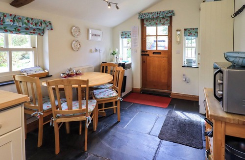 Penrith Cottage | BECKSIDE STUDIO, family friendly, with open fire in Ullswater