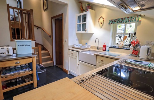 Penrith Cottage | BECKSIDE STUDIO, family friendly, with open fire in Ullswater
