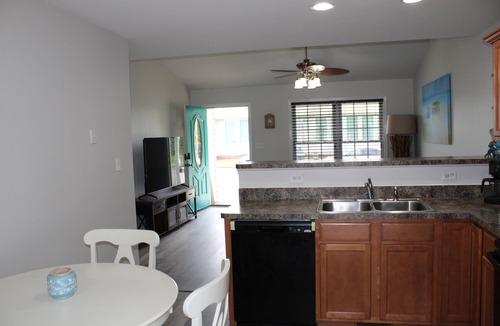 Issue House | Becky's Cottage