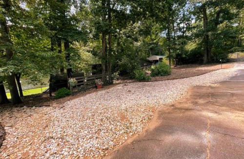 Jackson House | Beckys Lake Bungalow