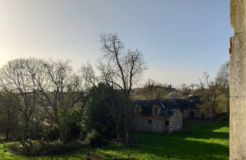 Saint-Etienne-de-Montluc House | Bed and breakfast with hydromassage bath - St Thomas Castle