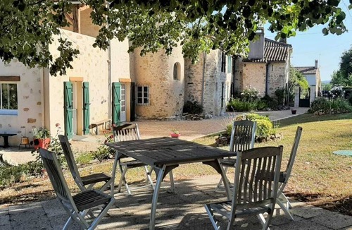Thouarsais-Bouildroux Bed & Breakfast | Bed and breakfast between the Puy du Fou and the Marais Poitevin