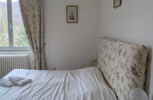 Saint-Aubin-Epinay Bed & Breakfast | Bed and breakfast - small castle in the countryside