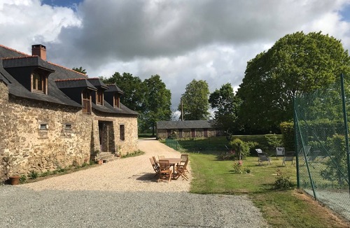 Gennes-sur-Glaize House | Bed and breakfast, calm, rest and relaxation.