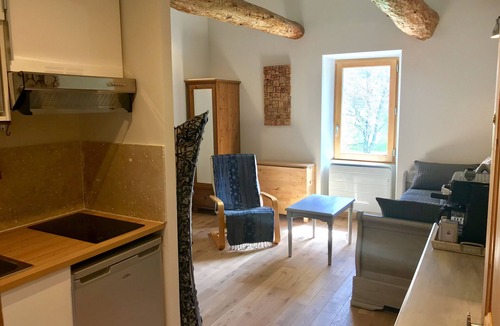 Noyers-sur-Jabron Apartment | bed and breakfast 1/4 pers
