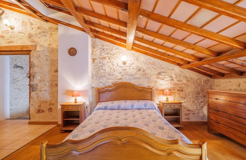 La Garde-Adhemar Bed & Breakfast | Bed and Breakfast 'Manon' with Shared Pool, Shared Garden and Wi-Fi