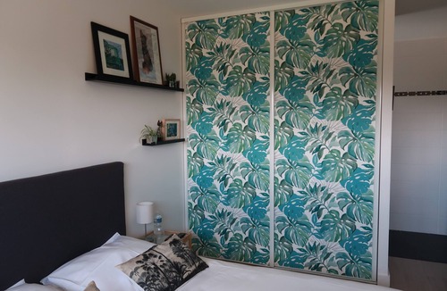 Plouer-sur-Rance Bed & Breakfast | Bed and Breakfast 'Chambre La Houle' with Shared Pool, Shared Terrace and Wi-Fi