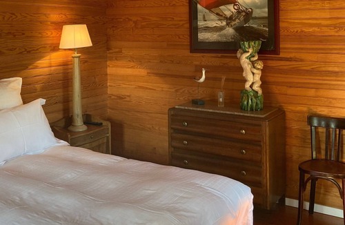 Beaufour-Druval Ski Chalet | Bed and breakfast with terrace in a detached chalet in Normandy