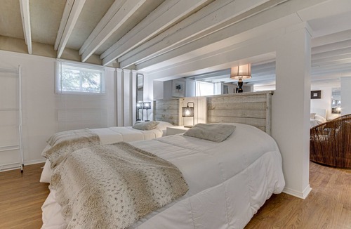Grandes-Piles Bed & Breakfast | Bed and breakfast: Large family suite with private sauna