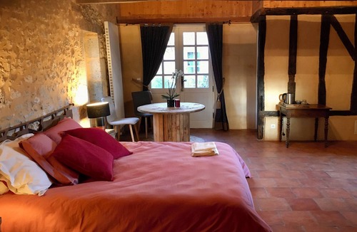 Lusignan-Petit Bed & Breakfast | Bed and Breakfast Four à Pruneaux