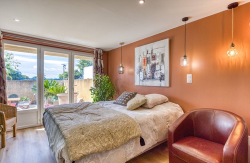 Saint-Just Bed & Breakfast | Bed and Breakfast 'Aux Amelierets' with Shared Pool, Shared Terrace and Wi-Fi