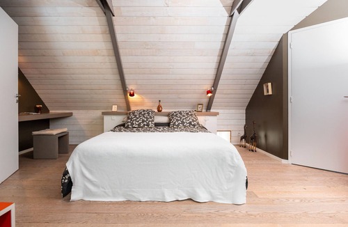 Arzano Bed & Breakfast | Bed and Breakfast 'Cassiopé' with Shared Pool, Shared Terrace and Wi-Fi