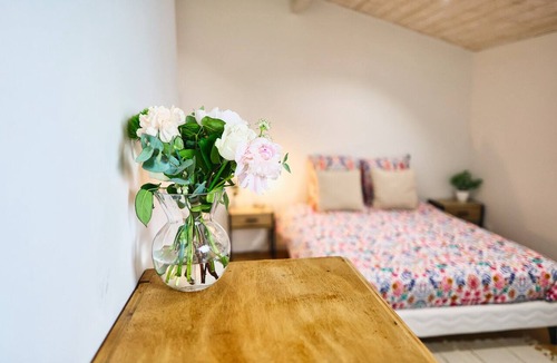 Libourne Bed & Breakfast | Bed and Breakfast 'Chambre D'hôtes Château Austerlitz' with Wi-Fi and Air Conditioning