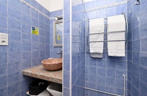 Guchen Bed & Breakfast | Bed and Breakfast 'Chambre Gentiane' with Mountain View, Shared Terrace and Shared Garden
