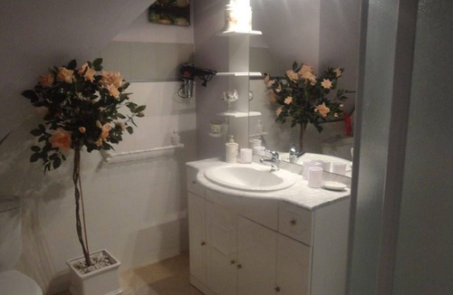 Nevez House | bed and breakfast chez josiane calme grand jardin
