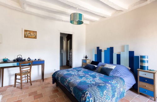 Tavant Bed & Breakfast | Bed and Breakfast 'Destination Paisibleue' with Shared Terrace, Shared Garden and Wi-Fi