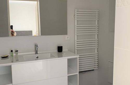 Domessargues Bed & Breakfast | Bed and breakfast/gîte with SPA (Massages on reservation)