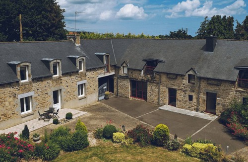 Saint-Donan Bed & Breakfast | bed and breakfast