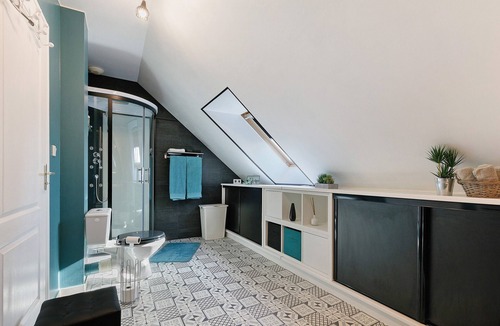 Saint-Marc-sur-Mer Bed & Breakfast | Bed and Breakfast 'Les Boubous-Nono' with Shared Terrace, Shared Garden and Wi-Fi