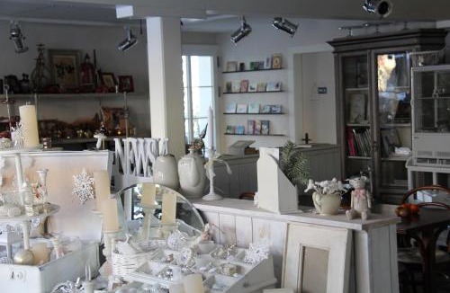 Rueggisberg Hotel | Bed and Breakfast Gantrisch Cottage Ferienzimmer