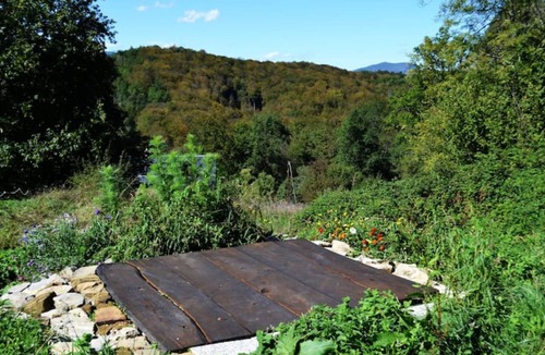 Aleu House | Bed and breakfast in an ecological house in the mountains