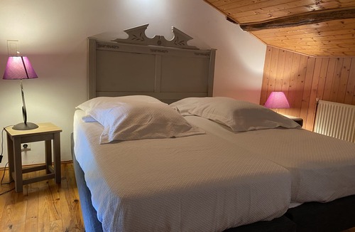Ornezan Bed & Breakfast | Bed and breakfast in restored Gascon house 2 km from shops.