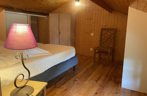 Ornezan Bed & Breakfast | Bed and breakfast in restored Gascon house 2 km from shops.