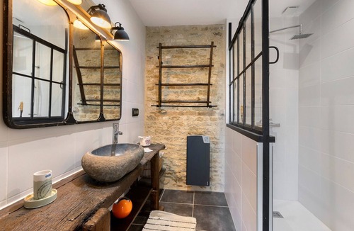 La Reorthe Bed & Breakfast | Bed and Breakfast 'La Baritaudière - Chambres Cisko' with Shared Garden and Wi-Fi