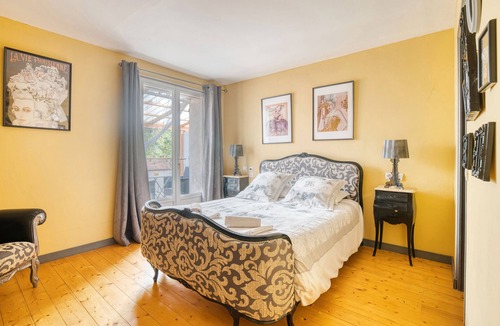 Le Fraysse Bed & Breakfast | Bed and Breakfast 'La Pompadour' with Shared Pool, Shared Garden and Wi-Fi