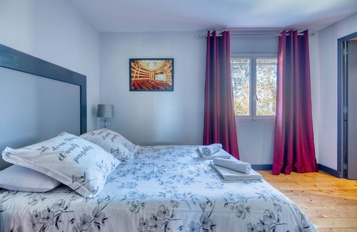 Le Fraysse Bed & Breakfast | Bed and Breakfast 'La Trabiata' with Shared Pool, Shared Garden and Wi-Fi