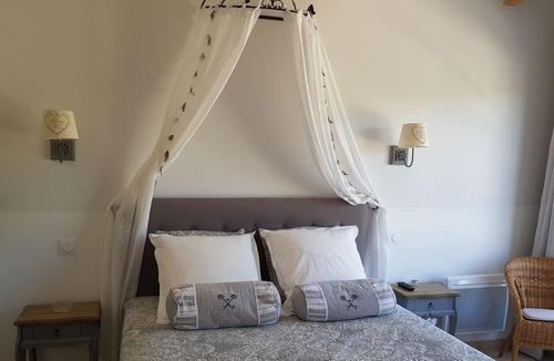 Saint-Puy House | Bed and Breakfast La Romévienne