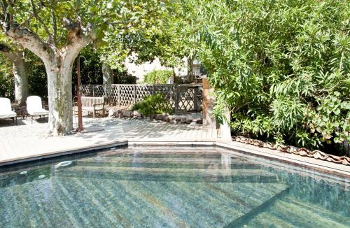Le Luc Bed & Breakfast | Bed and Breakfast La Grande Lauzade