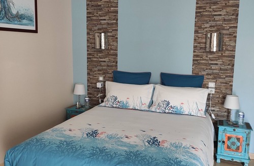Latille Bed & Breakfast | Bed and Breakfast La Loge des Fées Ch. Ondine