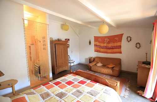 Les Cinq Avenues Bed & Breakfast | Bed and Breakfast 'Les Citronniers - Tahiti' with Shared Terrace, Wi-Fi and Air Conditioning